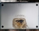This Apple MacBook Pro 15 laptop unexpectedly caught on fire while the owner was asleep. (Image source: u/Squeezieful/Unsplash - edited)