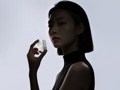 The CP6 Mini costs around $12 in China. Pictured: a promo picture highlighting the small design of the charger.