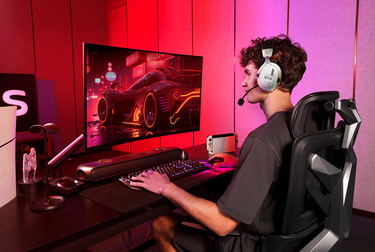 The OXS Storm G2 White Edition wireless gaming headsets offers up to 40 hours of listening time (Image source: OXS)