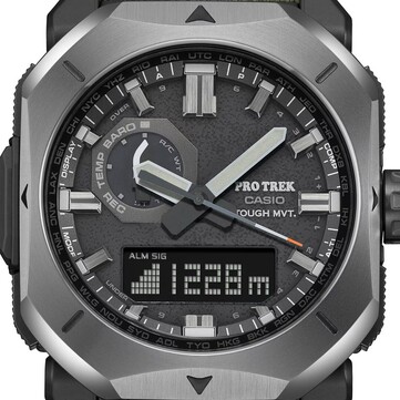 The inset display shows real-time altitude data via Casio’s Triple Sensor system.