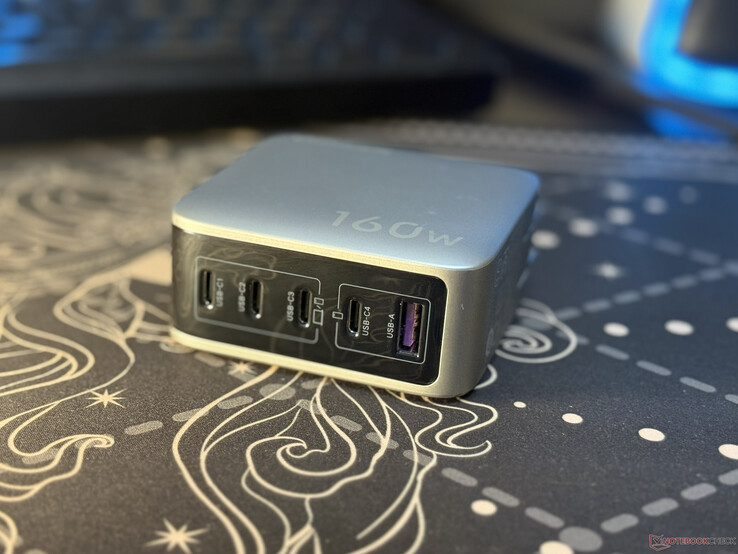 The five ports of Ugreen Nexode Pro 160W