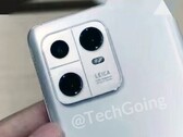 A "Xiaomi 13 Pro" in the wild. (Source: TechGoing)