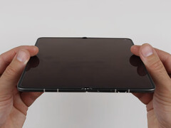 The Oppo Find N6 is IP59 certified and is rated for 1 million fold cycles. 