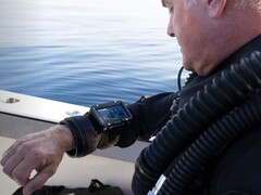 The Garmin Descent X50i is being updated to software version 3.18. (Image source: Garmin)