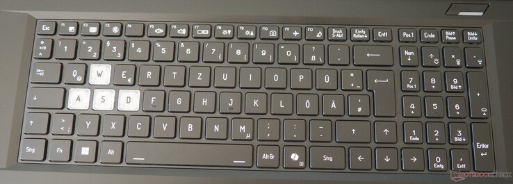 Medion Erazer Scout 17 E1: Keyboard