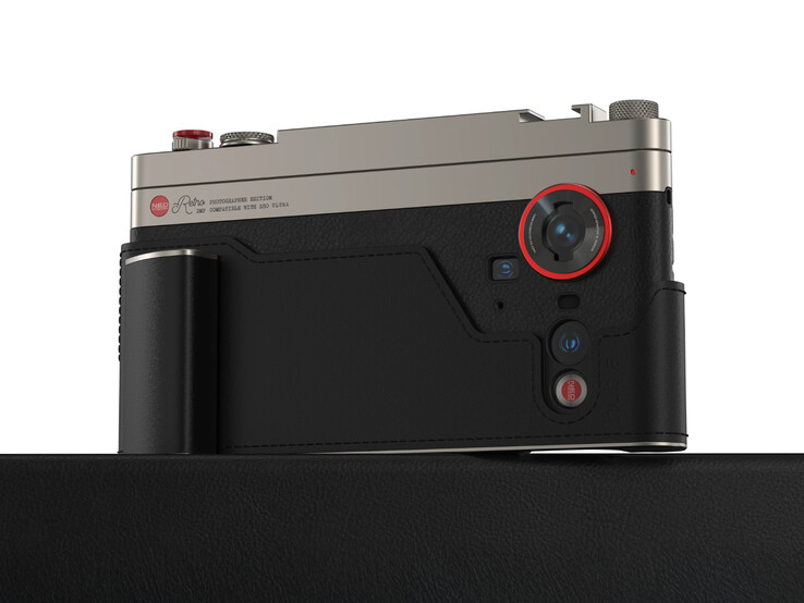 The Nubia Z80 Ultra Retro Kit. (Image source: Nubia)