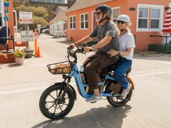 The Segway Muxi Pro e-bicycle can be fitted with an optional second passenger seat.