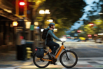 The Gazelle Ultimate C380+ e-bike is available in both step-through and high-step frame configurations