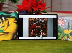 The Idea Tab Pro sports a 12.7-inch 144 Hz display with a resolutiopn fo 2,944 x 1,840.