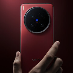 Vivo is unlikely to replace the X200 Ultra, pictured, before spring 2026. (Image source: Vivo)