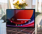 The Galaxy Tab S10 Plus comes in Moonstone Grey and Platinum Silver colour options. (Image source: Notebookcheck)