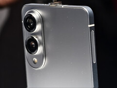 Samsung may have already shown the Galaxy S25 Edge in all of its launch colours. (Image source: @r3dash)