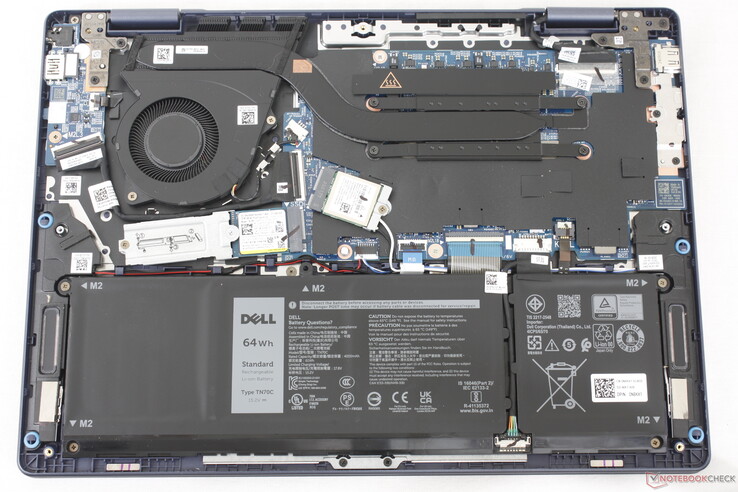 Dell 14 Plus 2-in-1 internals