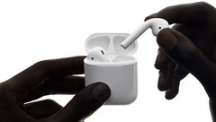 AirPods utilize an Apple W1 SoC. (Source: BGR)