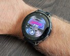 The WatchFM app still requires a smartphone connection
