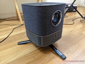 Mudix MX-2 Pro is one of the least expensive 1080p portable projectors with an auto-focus feature