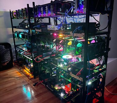 It also has 14x RTX 3070 and 5x RTX 3080 boards. (Image source: Reddit - u/miner69niner)