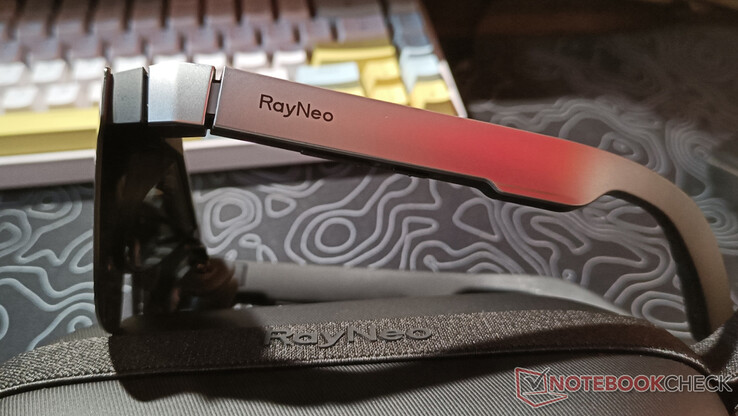 Adjustable arm of RayNeo Air 2s (Image source: Notebookcheck)