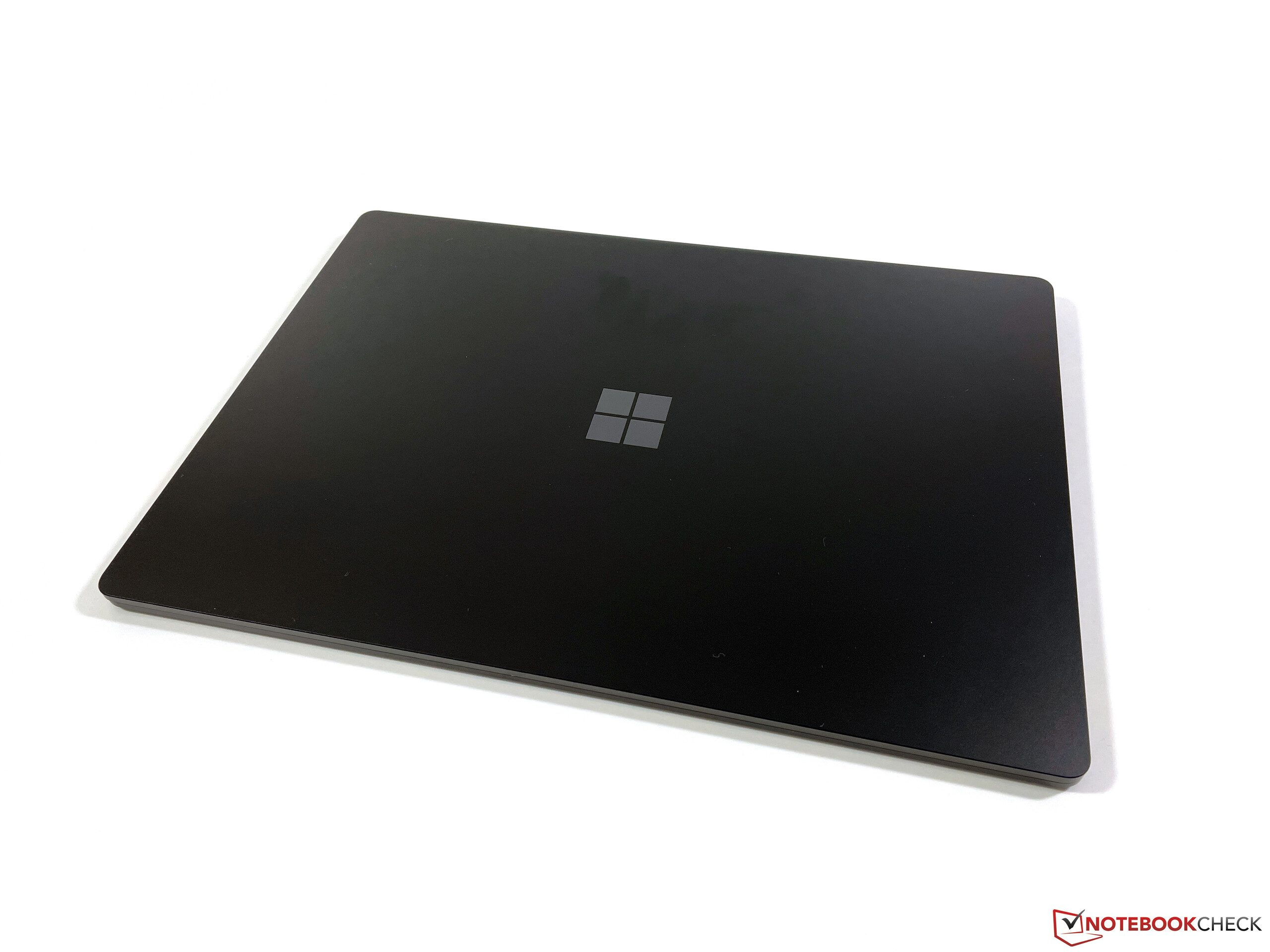 Microsoft Surface Laptop 4 15 laptop review: New AMD processor and more  endurance -  Reviews