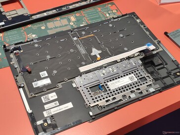 The back of the new keyboard frame: The keyboard can be removed from the frame if necessary (image source: Benjamin Herzig)