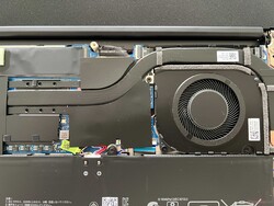 Cooling unit with one fan