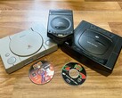 The battle between CD-based consoles really started heating up at E3. In those days, the Mega CD (in the middle) was seldom seen. (Photo: Andreas Sebayang/Notebookcheck.com)