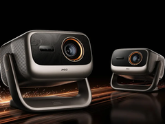 Both the the Iris Ultra and Iris Ultra Max appear virtually identical. 