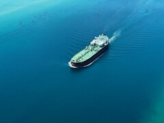 Finnish authorities detain Russian shadow fleet vessel after Baltic Sea cable damage (Image source: Haydn, Unsplash)
