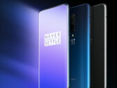 The OnePlus7 Pro's selfie camera makes for an all-display front panel. (Source: YouTube)
