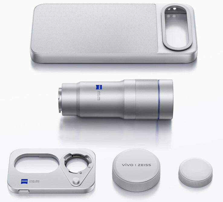 The X300 FE's Telephoto Extender Kit includes a special case and lens cap, along with the telephoto converter itself.