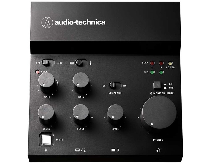 The AT-UMX3 has large, easy-to-use knobs for quick control of sound levels. (Source: Audio-Technica Japan)