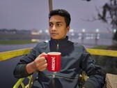Night portrait shot on the Galaxy S22 Ultra. (Source: Android ToTo Company)