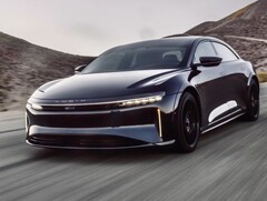 Elon Musk predicts that the manufacturer of the sleek Lucid Air won't compete against Tesla for much longer (Image: Lucid)