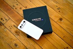 The Vivo X300 FE offers plenty of performance and great camera quality at a price well under 1,000 euros.