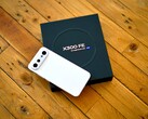 The Vivo X300 FE offers plenty of performance and great camera quality at a price well under 1,000 euros.