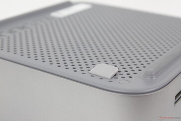 Rubber flap for pulling out the bottom plate after loosening the screws