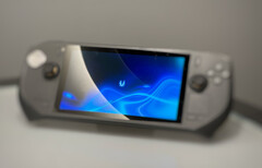 The ZOTAC ZONE blends the designs of the ROG Ally and the Steam Deck. (Image source: Andreas Schilling)