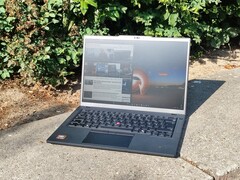 Lenovo ThinkPad P14s Gen 6 AMD in the sunlight (image source: Benjamin Herzig)