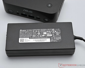 Power supply unit (20 V; 6 A)