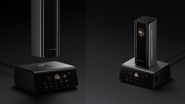 The Rapid Pro Power Bank 27,650mAh charges at up to 320W with the desktop charger while the 20,000mAh model can only charge at 120W. (Image source: EcoFlow)