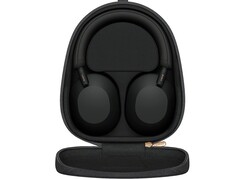 The WH-1000XM5 headphones come with a protective carrying case (Image: Sony)