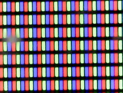 Sub-pixel array