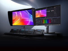 The ProArt Display OLED PA32USD can recharge a connected device at up to 96 W via Thunderbolt 4.