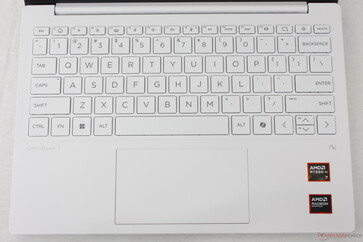 Key layout is similar to an OmniBook 5 14, but we wish the keycaps were gray instead of white for better contrast