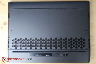 Alienware m17 R5 laptop review All AMD gamer with great potential