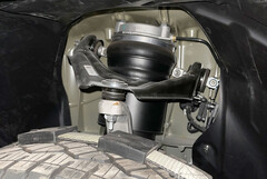 An undamaged Cybertruck upper control arm was previously photographed in a sighting, giving us a frame of reference and revealing that the damaged control arm is not just bent up but also twisted. (Image source: Tesla Oracle)