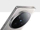 The Vivo X100 Ultra features a type 1-inch main camera sensor. (Image Source: Vivo)