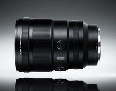 The 7Artisans 135 mm f/1.8 full-frame lens is now also available for Leica, Panasonic, and Sony.