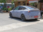 A camouflaged Tesla Model Y spotted in India ahead of launch (Image source: shameelck on Reddit)