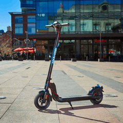 The Gotrax Apex XL electric scooter has a 250 W motor that delivers a top speed of 15.5 mph (25 kph) (Image source: Gotrax)